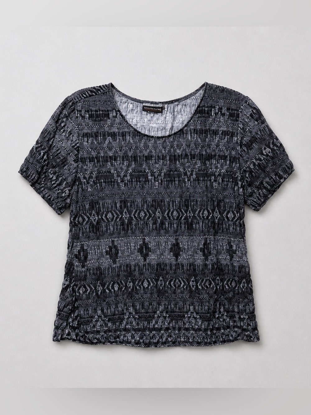 Women's Short Sleeve Black Patterned Knit Tee